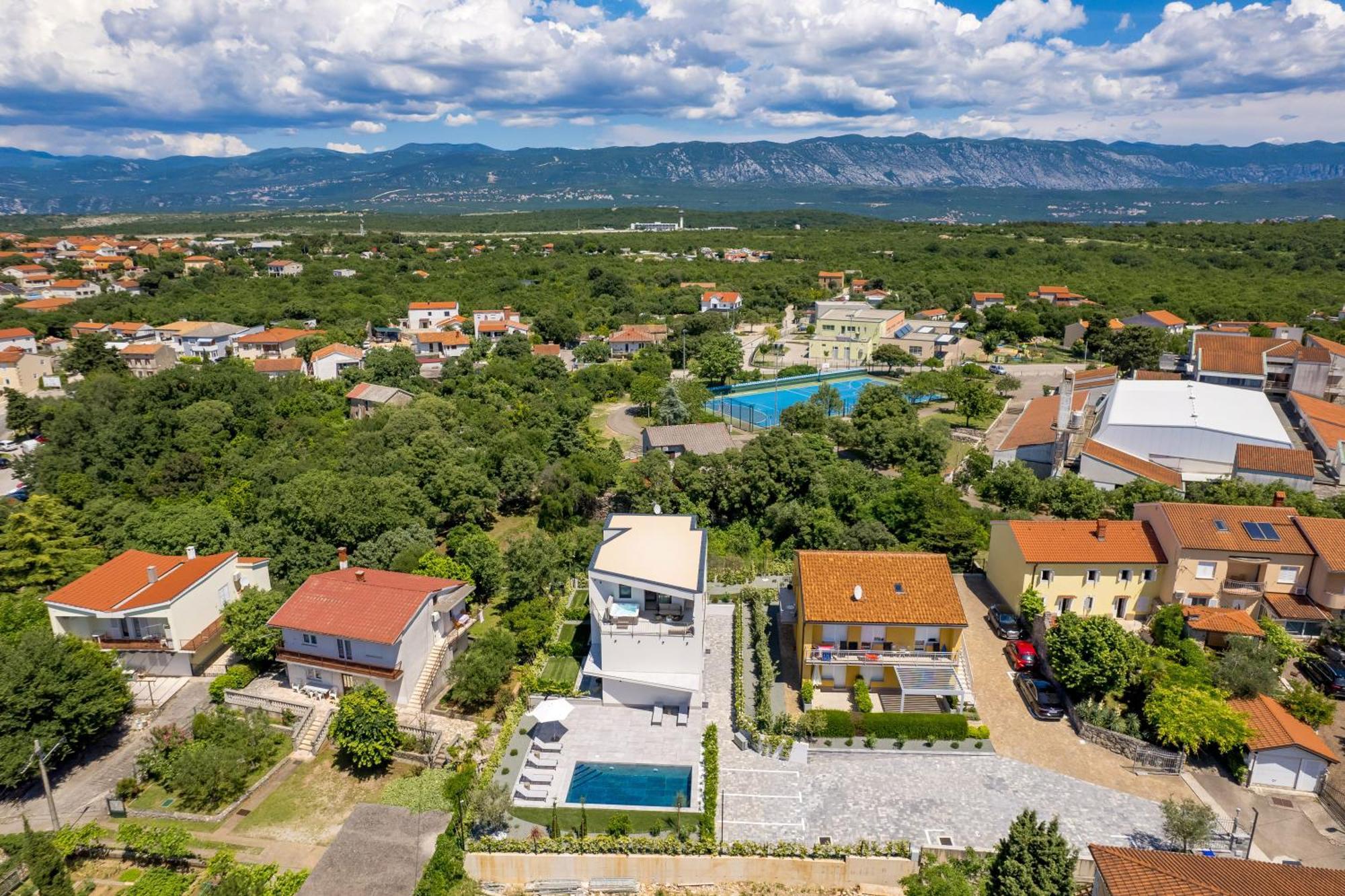 Appartments Adriatic Omišalj Eksteriør billede